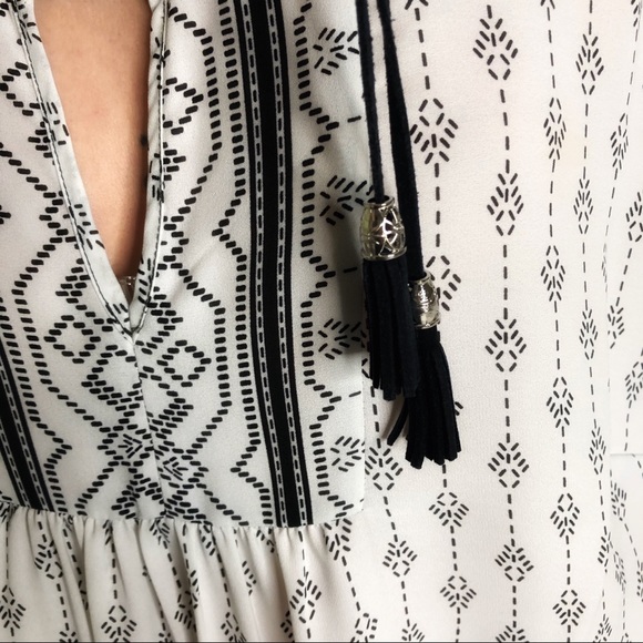 Solddd Outtt - Picture 3 of 4